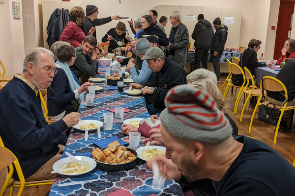 Fête annuelle de la bagagerie le 25 janvier 2026 à la Paroisse Saint-Jacques Saint-Christophe, avec repas, jeux et débats.
