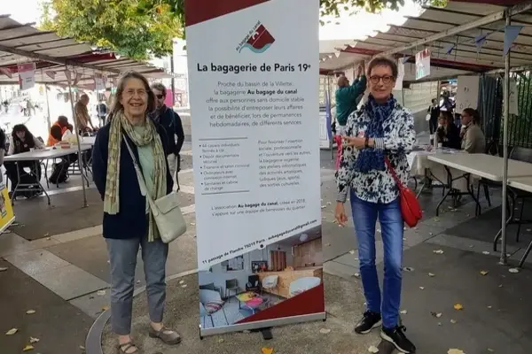 Stand de l’association “Au bagage du canal” à la fête des associations de Paris 19e, le 6 septembre 2025.